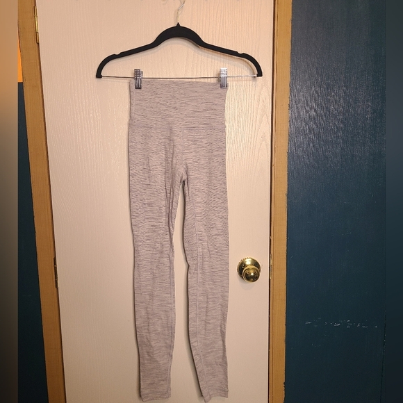 370🎃 Lululemon Wunder Under High Rise - Picture 1 of 3